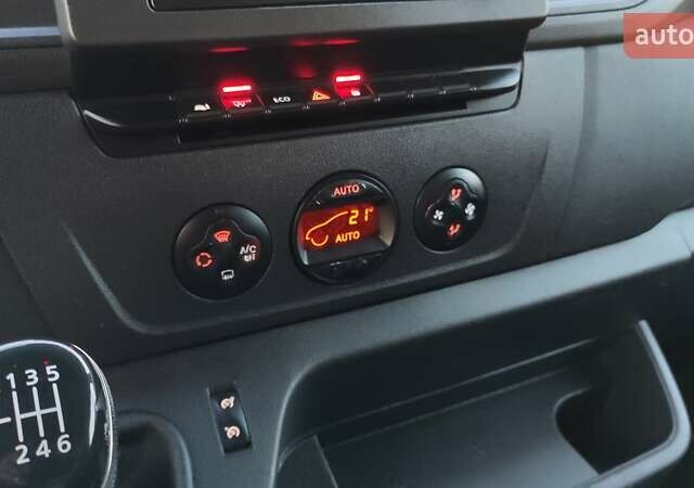 Желтый Рено Мастер, объемом двигателя 2.3 л и пробегом 178 тыс. км за 16950 $, фото 25 на Automoto.ua