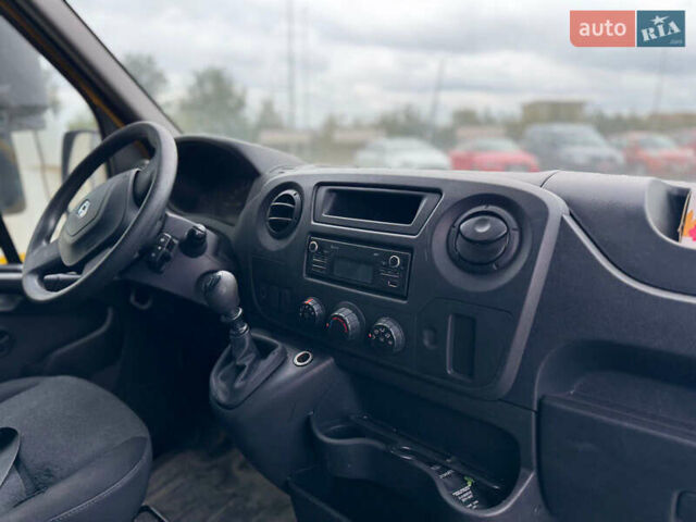 Желтый Рено Мастер, объемом двигателя 2.3 л и пробегом 208 тыс. км за 16000 $, фото 12 на Automoto.ua