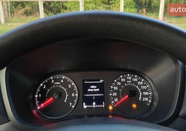 Желтый Рено Мастер, объемом двигателя 2.3 л и пробегом 178 тыс. км за 16950 $, фото 21 на Automoto.ua