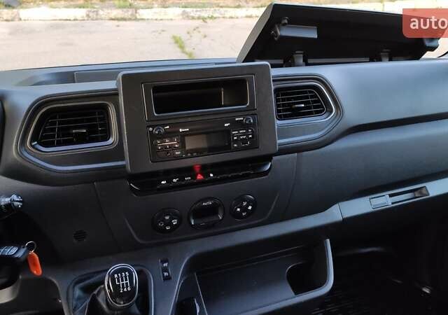 Желтый Рено Мастер, объемом двигателя 2.3 л и пробегом 178 тыс. км за 16950 $, фото 33 на Automoto.ua