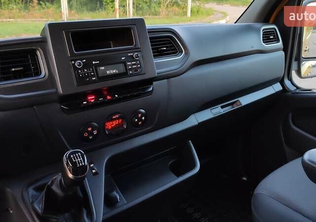 Желтый Рено Мастер, объемом двигателя 2.3 л и пробегом 178 тыс. км за 16950 $, фото 24 на Automoto.ua