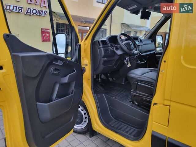 Желтый Рено Мастер, объемом двигателя 0 л и пробегом 32 тыс. км за 17700 $, фото 24 на Automoto.ua