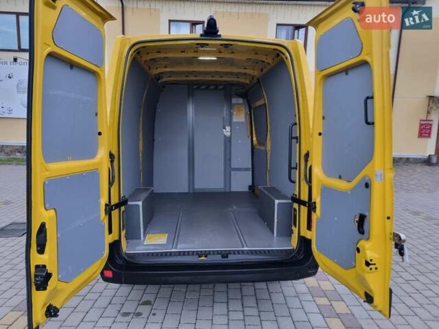 Желтый Рено Мастер, объемом двигателя 0 л и пробегом 32 тыс. км за 17700 $, фото 34 на Automoto.ua