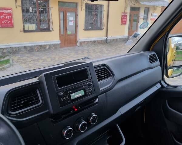 Желтый Рено Мастер, объемом двигателя 0 л и пробегом 32 тыс. км за 17700 $, фото 22 на Automoto.ua