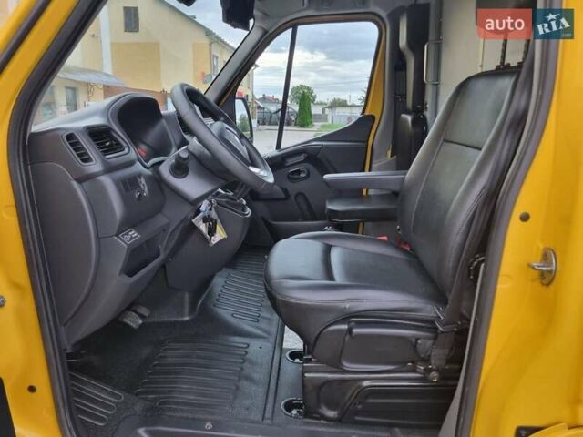 Желтый Рено Мастер, объемом двигателя 0 л и пробегом 32 тыс. км за 17700 $, фото 29 на Automoto.ua