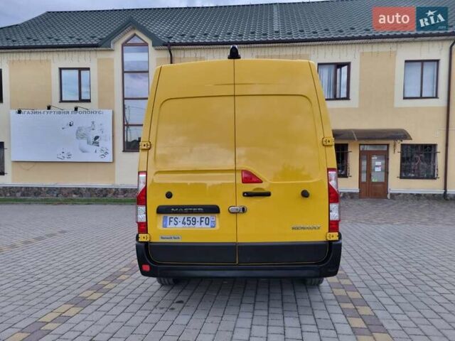 Желтый Рено Мастер, объемом двигателя 0 л и пробегом 32 тыс. км за 17700 $, фото 12 на Automoto.ua