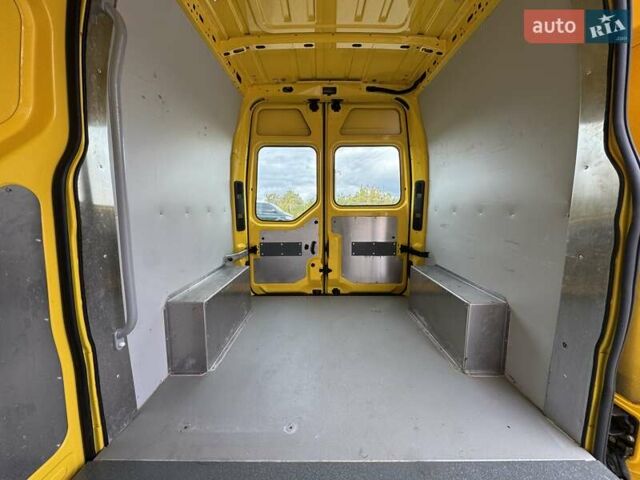 Желтый Рено Мастер, объемом двигателя 2.3 л и пробегом 193 тыс. км за 18800 $, фото 16 на Automoto.ua
