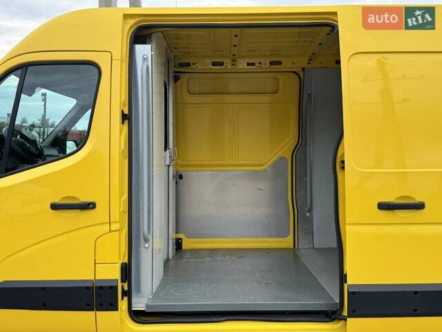 Желтый Рено Мастер, объемом двигателя 2.3 л и пробегом 193 тыс. км за 18800 $, фото 12 на Automoto.ua