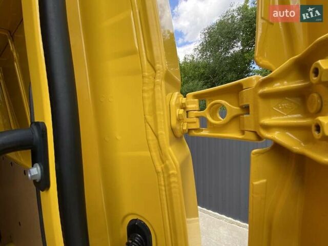 Жовтий Рено Мастєр, об'ємом двигуна 2.3 л та пробігом 257 тис. км за 17998 $, фото 53 на Automoto.ua