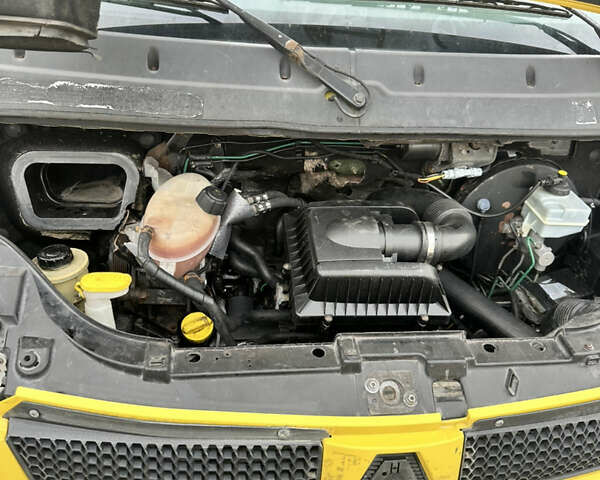 Желтый Рено Мастер, объемом двигателя 2.5 л и пробегом 542 тыс. км за 5700 $, фото 10 на Automoto.ua