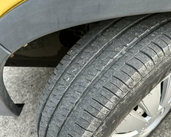 Желтый Рено Мастер, объемом двигателя 2.5 л и пробегом 542 тыс. км за 5700 $, фото 8 на Automoto.ua