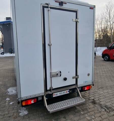 Желтый Рено Мастер, объемом двигателя 2.3 л и пробегом 235 тыс. км за 27700 $, фото 16 на Automoto.ua