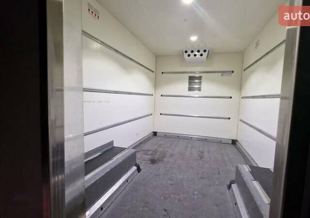 Желтый Рено Мастер, объемом двигателя 2.3 л и пробегом 235 тыс. км за 27700 $, фото 29 на Automoto.ua