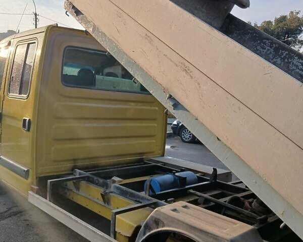 Желтый Рено Мастер, объемом двигателя 2.2 л и пробегом 316 тыс. км за 8500 $, фото 18 на Automoto.ua