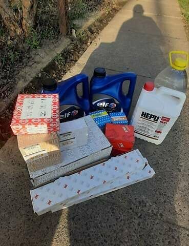 Желтый Рено Мастер, объемом двигателя 2.3 л и пробегом 630 тыс. км за 10400 $, фото 5 на Automoto.ua