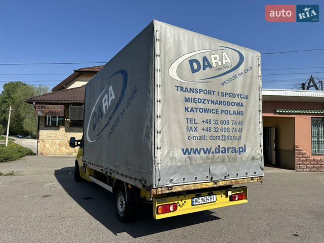 Желтый Рено Мастер, объемом двигателя 2.3 л и пробегом 556 тыс. км за 12200 $, фото 2 на Automoto.ua