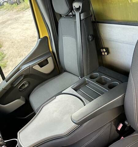 Рено Мастер 2016 в Одессе на Automoto.ua Желтый Рено Мастер, объемом двигателя 2.3 л и пробегом 381 тыс. км за 14500 $, фото 15 на Automoto.ua