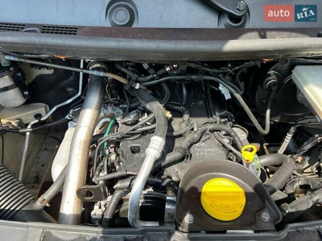 Желтый Рено Мастер, объемом двигателя 2.3 л и пробегом 258 тыс. км за 22550 $, фото 31 на Automoto.ua