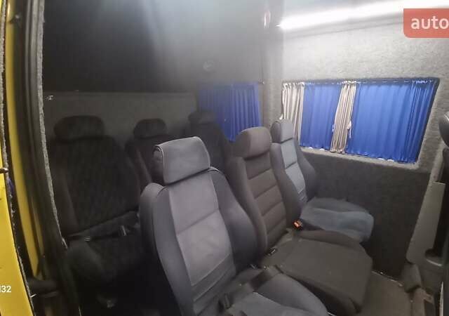 Желтый Рено Мастер, объемом двигателя 2.5 л и пробегом 560 тыс. км за 8700 $, фото 8 на Automoto.ua