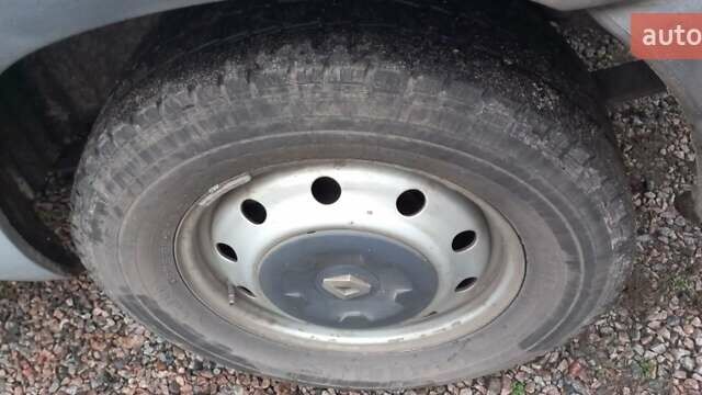 Сірий Рено Мастєр, об'ємом двигуна 2.46 л та пробігом 296 тис. км за 6500 $, фото 12 на Automoto.ua