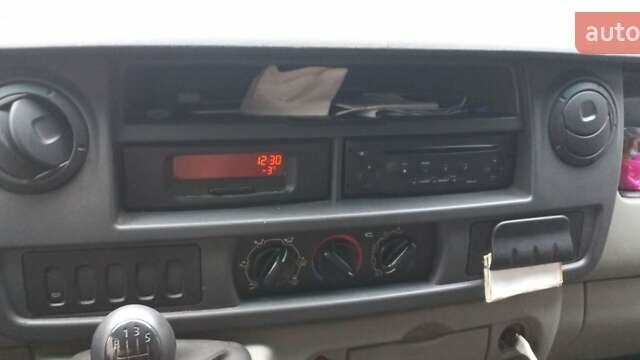 Сірий Рено Мастєр, об'ємом двигуна 2.46 л та пробігом 296 тис. км за 6500 $, фото 3 на Automoto.ua