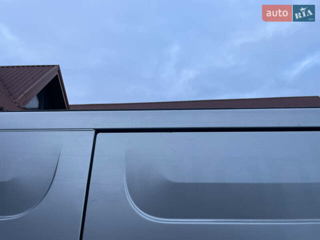 Серый Рено Мастер, объемом двигателя 2.5 л и пробегом 570 тыс. км за 6900 $, фото 4 на Automoto.ua
