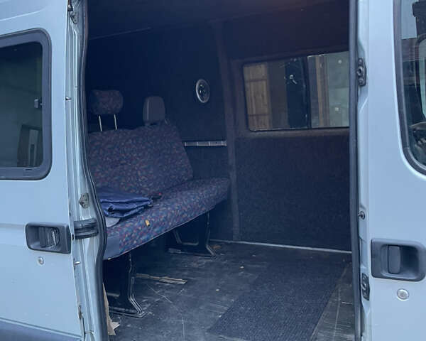 Серый Рено Мастер, объемом двигателя 2.5 л и пробегом 570 тыс. км за 6900 $, фото 7 на Automoto.ua