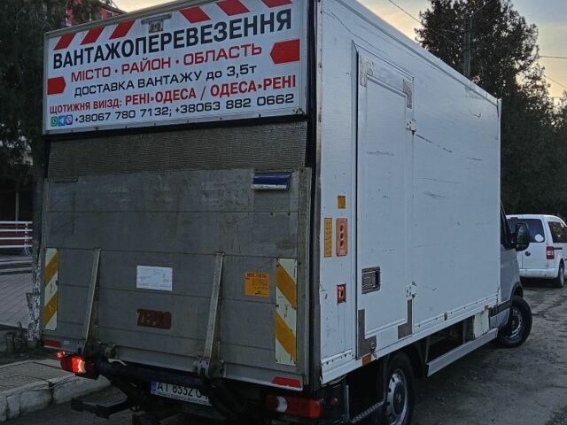 Серый Рено Мастер, объемом двигателя 0 л и пробегом 645 тыс. км за 11200 $, фото 3 на Automoto.ua