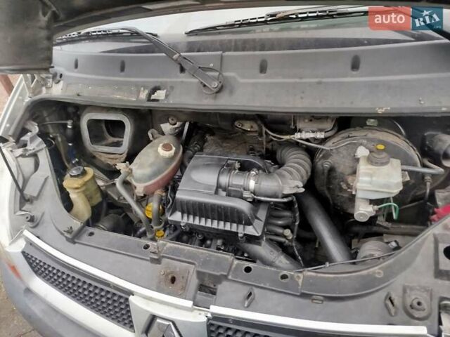 Серый Рено Мастер, объемом двигателя 2.46 л и пробегом 424 тыс. км за 7000 $, фото 11 на Automoto.ua