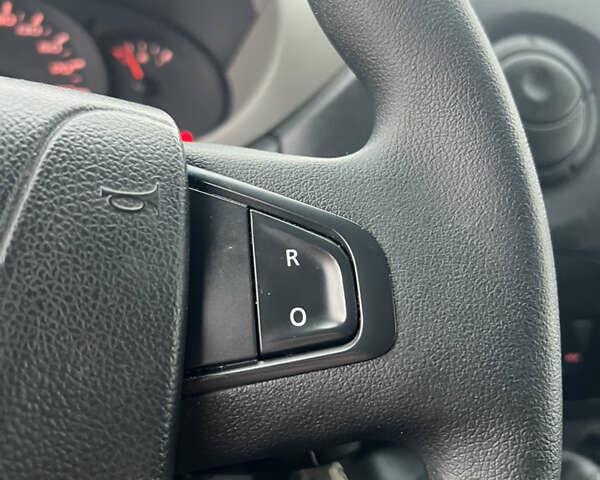 Сірий Рено Мастєр, об'ємом двигуна 2.3 л та пробігом 170 тис. км за 15199 $, фото 16 на Automoto.ua