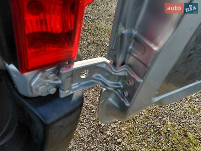 Серый Рено Мастер, объемом двигателя 2.3 л и пробегом 206 тыс. км за 14900 $, фото 21 на Automoto.ua