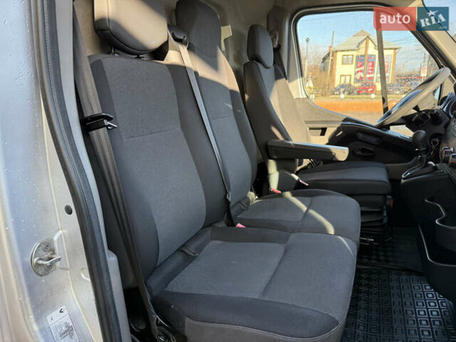 Серый Рено Мастер, объемом двигателя 2.3 л и пробегом 207 тыс. км за 12900 $, фото 13 на Automoto.ua