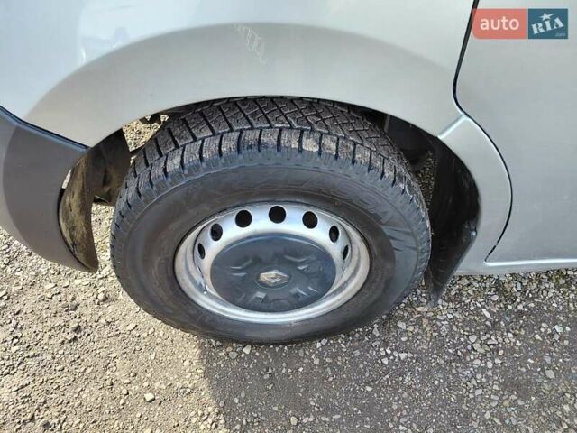 Серый Рено Мастер, объемом двигателя 2.3 л и пробегом 206 тыс. км за 14900 $, фото 38 на Automoto.ua