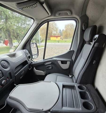 Сірий Рено Мастєр, об'ємом двигуна 2.3 л та пробігом 396 тис. км за 14800 $, фото 33 на Automoto.ua