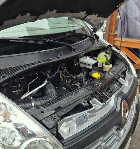 Сірий Рено Мастєр, об'ємом двигуна 2.3 л та пробігом 396 тис. км за 14800 $, фото 4 на Automoto.ua