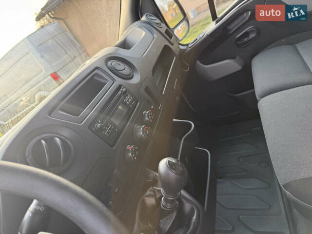 Сірий Рено Мастєр, об'ємом двигуна 2.3 л та пробігом 215 тис. км за 15999 $, фото 17 на Automoto.ua