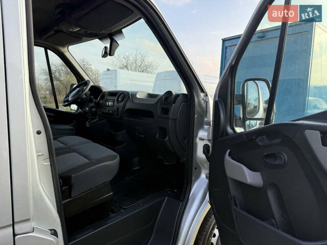 Сірий Рено Мастєр, об'ємом двигуна 2.3 л та пробігом 215 тис. км за 15999 $, фото 9 на Automoto.ua