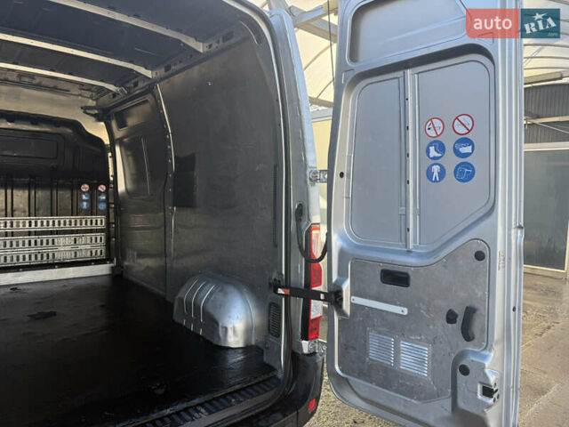 Серый Рено Мастер, объемом двигателя 2.3 л и пробегом 207 тыс. км за 12900 $, фото 25 на Automoto.ua