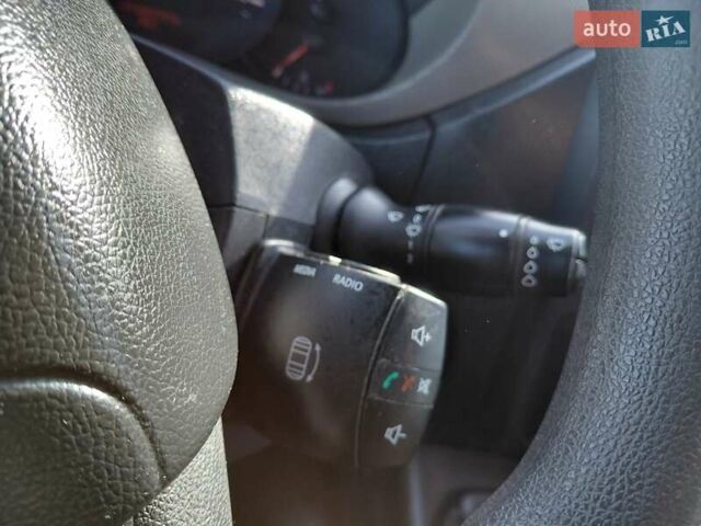 Серый Рено Мастер, объемом двигателя 2.3 л и пробегом 206 тыс. км за 14900 $, фото 53 на Automoto.ua