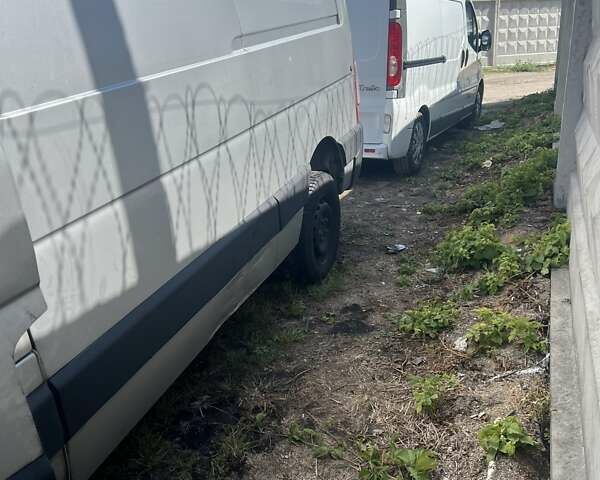 Сірий Рено Мастєр, об'ємом двигуна 2.3 л та пробігом 313 тис. км за 5500 $, фото 4 на Automoto.ua