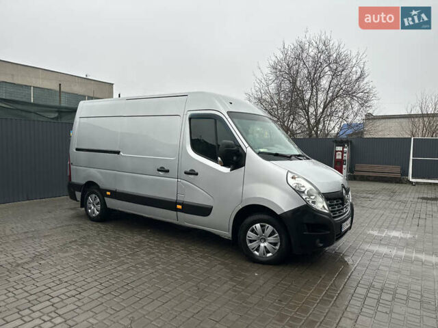 Серый Рено Мастер, объемом двигателя 2.3 л и пробегом 275 тыс. км за 15600 $, фото 3 на Automoto.ua