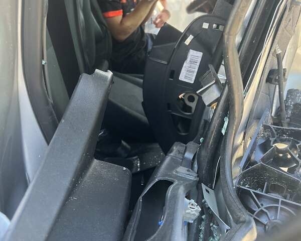 Сірий Рено Мастєр, об'ємом двигуна 2.3 л та пробігом 313 тис. км за 5500 $, фото 7 на Automoto.ua