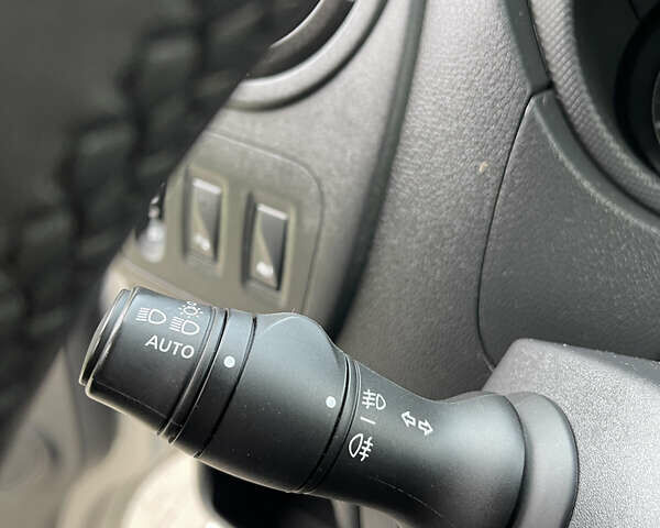 Сірий Рено Мастєр, об'ємом двигуна 2.3 л та пробігом 124 тис. км за 19500 $, фото 17 на Automoto.ua