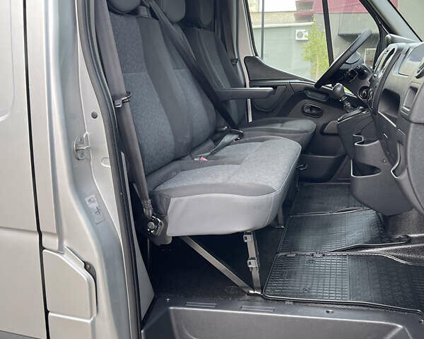 Сірий Рено Мастєр, об'ємом двигуна 2.3 л та пробігом 124 тис. км за 19500 $, фото 18 на Automoto.ua