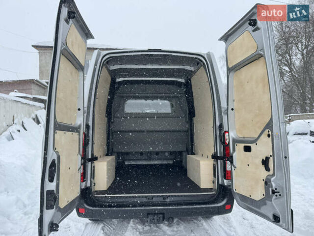 Серый Рено Мастер, объемом двигателя 2.3 л и пробегом 195 тыс. км за 19800 $, фото 53 на Automoto.ua