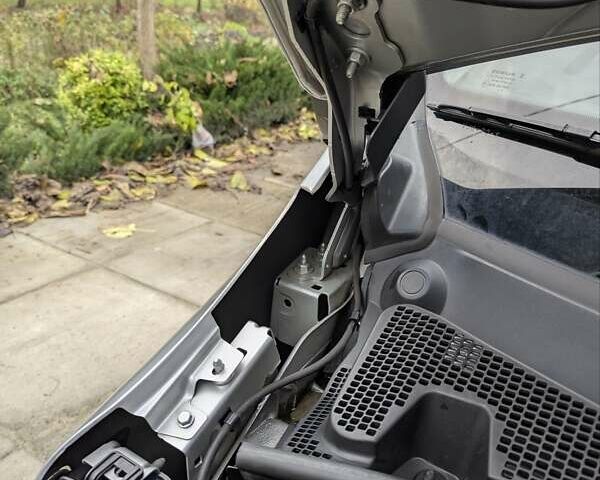 Сірий Рено Мастєр, об'ємом двигуна 2.3 л та пробігом 182 тис. км за 18500 $, фото 51 на Automoto.ua