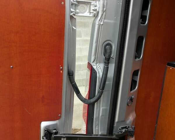 Сірий Рено Мастєр, об'ємом двигуна 2.3 л та пробігом 182 тис. км за 18500 $, фото 44 на Automoto.ua