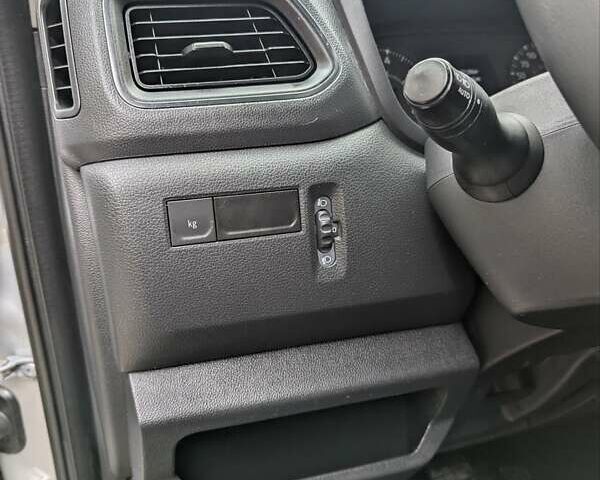 Сірий Рено Мастєр, об'ємом двигуна 2.3 л та пробігом 182 тис. км за 18500 $, фото 22 на Automoto.ua