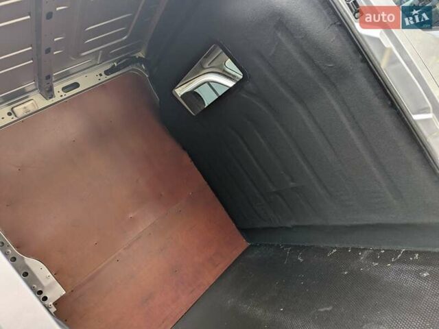 Сірий Рено Мастєр, об'ємом двигуна 2.3 л та пробігом 182 тис. км за 18500 $, фото 37 на Automoto.ua