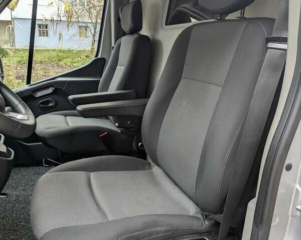 Сірий Рено Мастєр, об'ємом двигуна 2.3 л та пробігом 182 тис. км за 18500 $, фото 24 на Automoto.ua